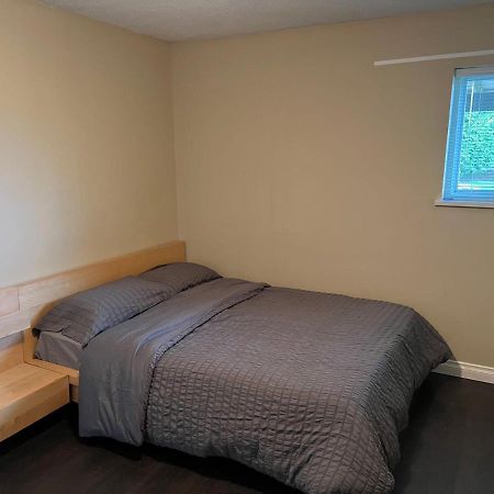 One Bedroom, One Living Room, One Kitchen And One Bathroom With Independent Access Richmond Exterior photo